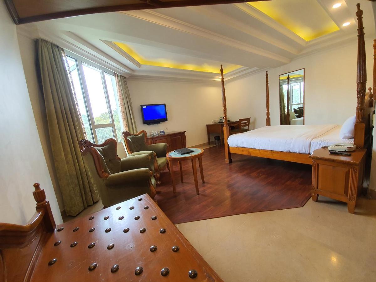 Shravanthi Sarovar Portico Bangalore Exterior photo