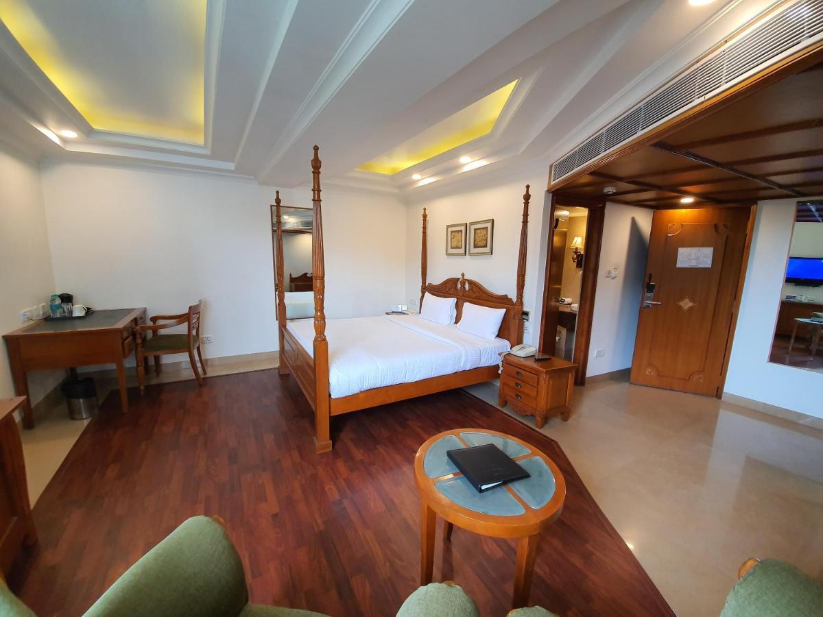 Shravanthi Sarovar Portico Bangalore Exterior photo